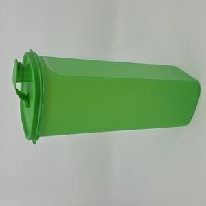Tupperware Slim Line 2L Pitcher Exclusif GREEN New